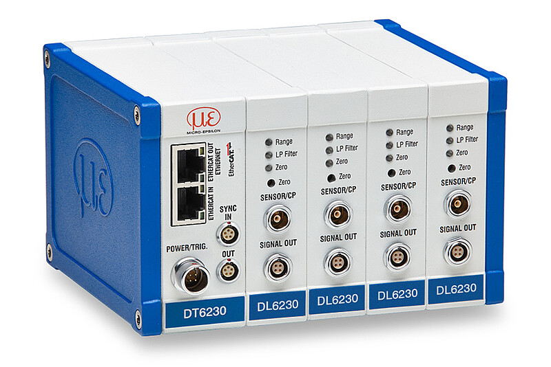Kapacitivt mätsystem med hög upplösning: DT6220 / DT6230 kontroller med DL6230 demodulator